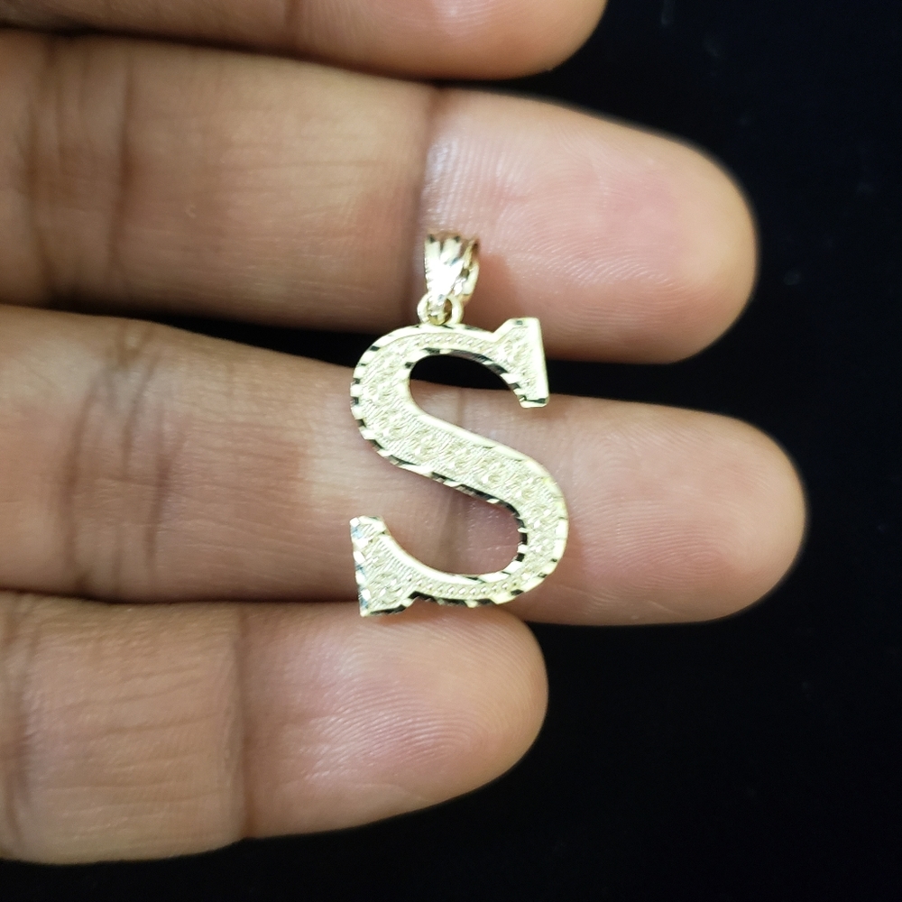 10kt Gold Letter S Pendant - Picture 6 of 11